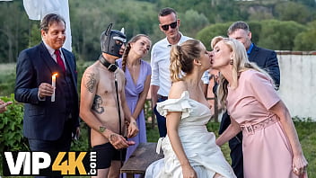 Жесткий секс на свадьбе с извращенной невестой